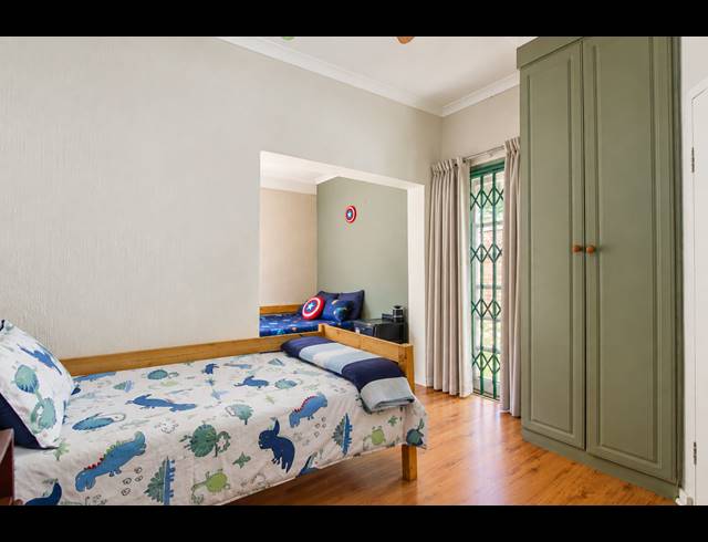 3 BEDROOM FREEHOLD FOR SALE IN FAERIE GLEN